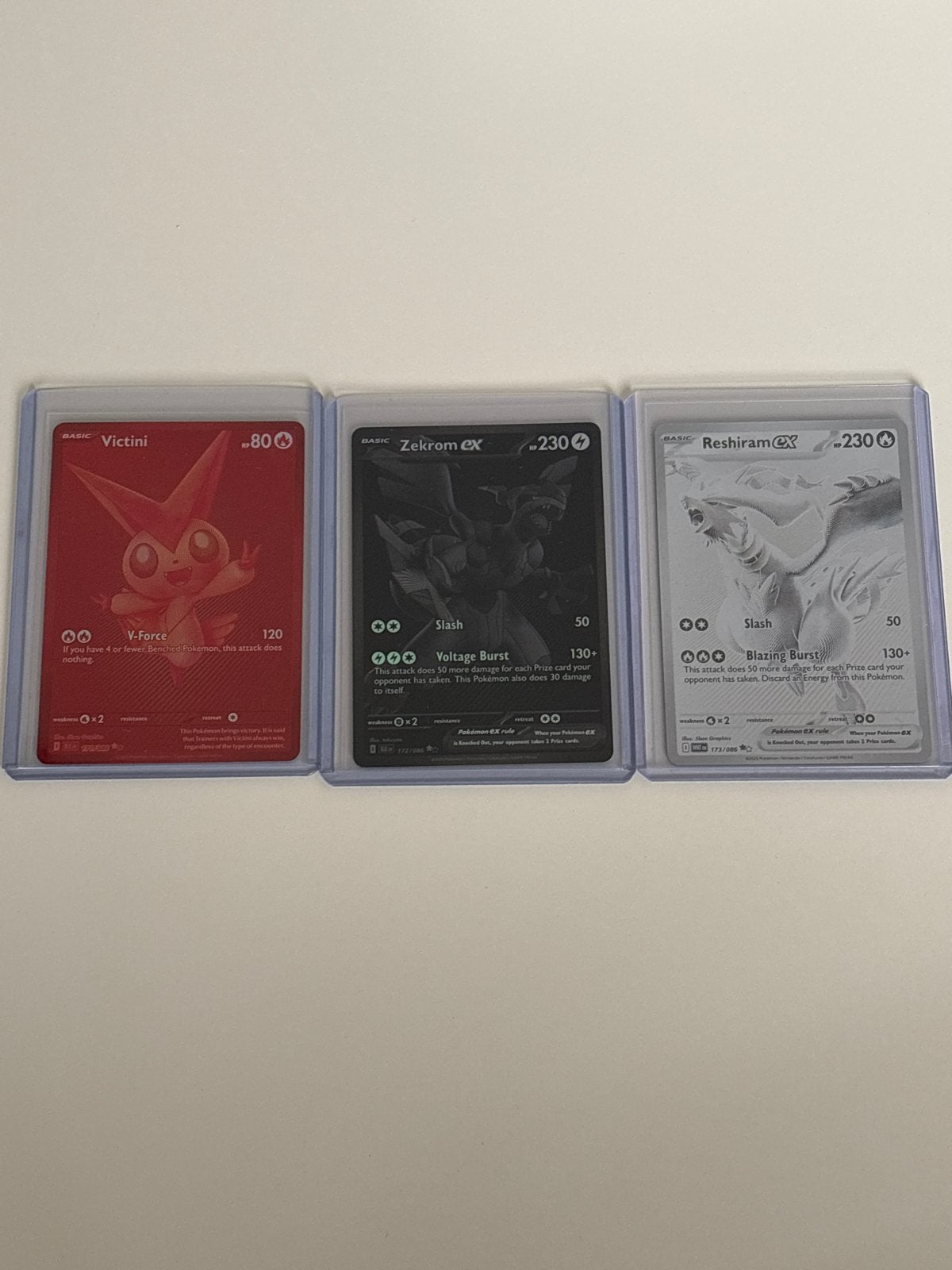 Pokémon Kaarten: Victini, Zekrom EX, Reshiram EX, Ophalen, Zo goed als nieuw, Meerdere kaarten, Foil