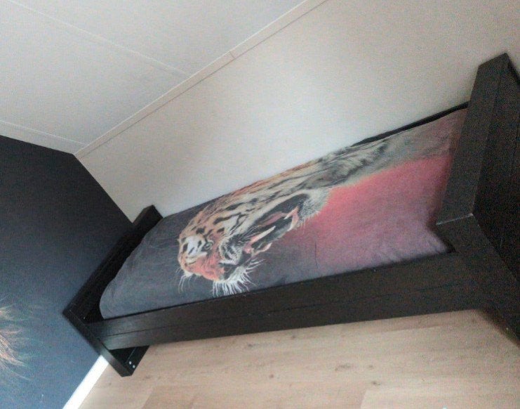WOOOD Dennis eenpersoonsbed zwart met lattenbodem en matras, Ophalen, Gebruikt, 90 cm, Eenpersoons