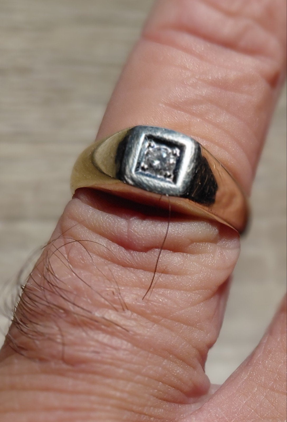 14kt gouden pinkring met diamant maat 17,75, Ophalen of Verzenden, Zo goed als nieuw, 17 tot 18, Dame of Heer
