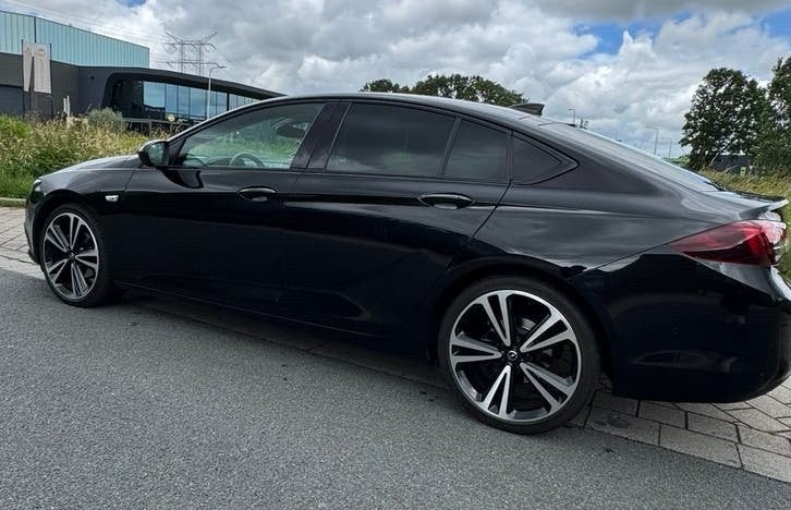 Opel Insignia 1.5 Turbo Grand Sport Innovation AUT6 Navi Led, Auto's, Opel, 164 pk, Zwart, 4 cilinders, 700 kg