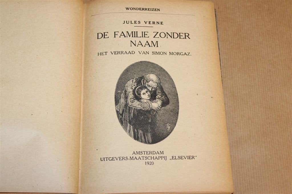 Familie Zonder Naam Deel 1 — Verne Wonderreizen Schaars 1920, Ophalen of Verzenden, Gelezen