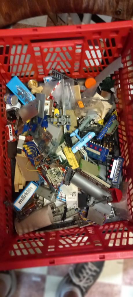 Te koop ho verrassing partij Wisselstroom en Gelijkstroom, Hobby en Vrije tijd, Modeltreinen | H0, Verzenden, Gebruikt, Gelijkstroom
