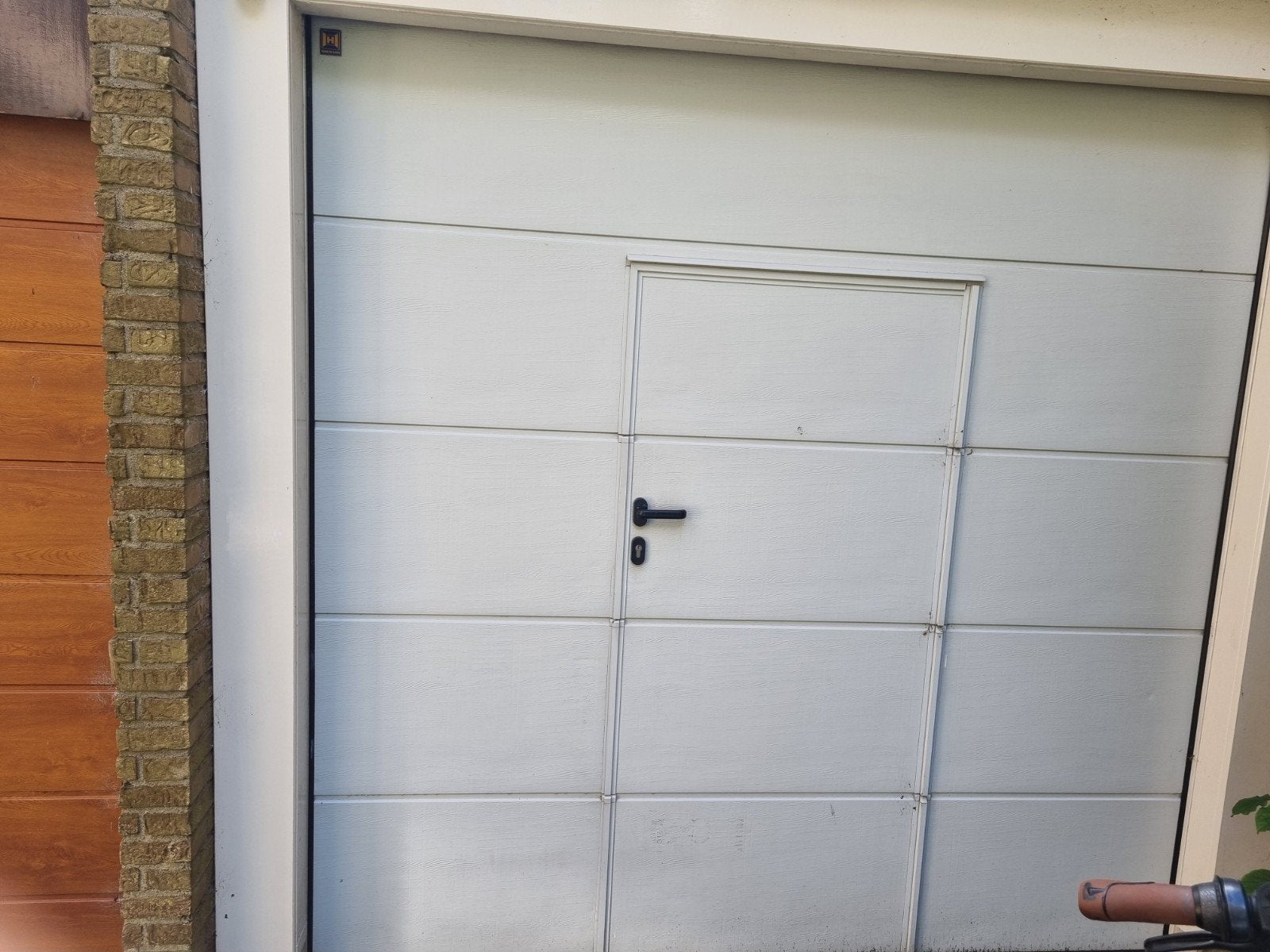 Garage roldeur Hörmamm, Ophalen