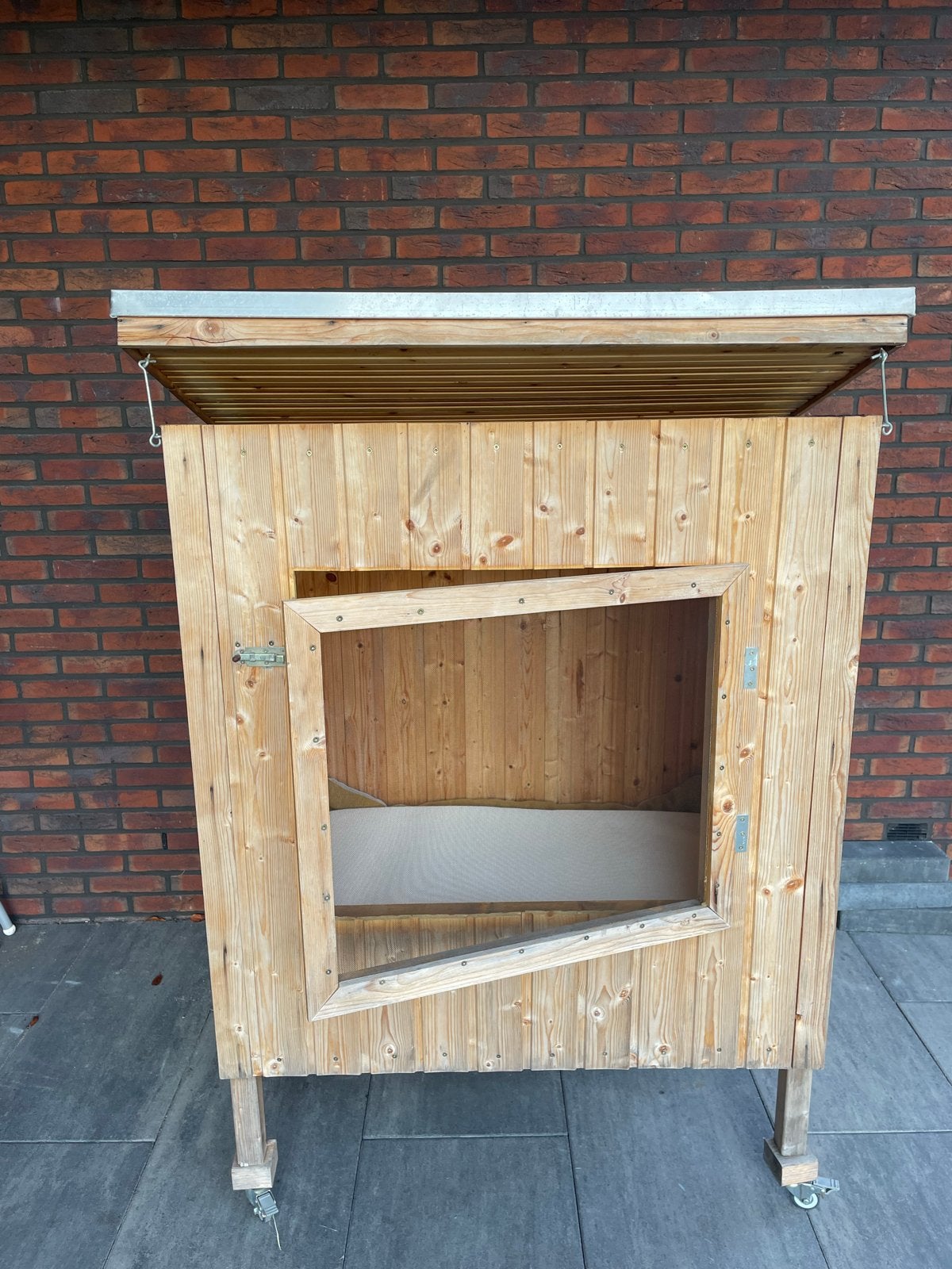 Lutje potje / babyhuisje met geïsoleerd dak en matras, Ophalen, Gebruikt, Overige typen