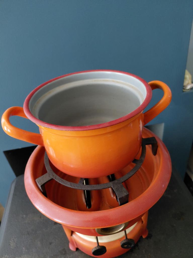 Vintage Geëmailleerd Pannetje - Oranje met Fondue Set, Ophalen of Verzenden