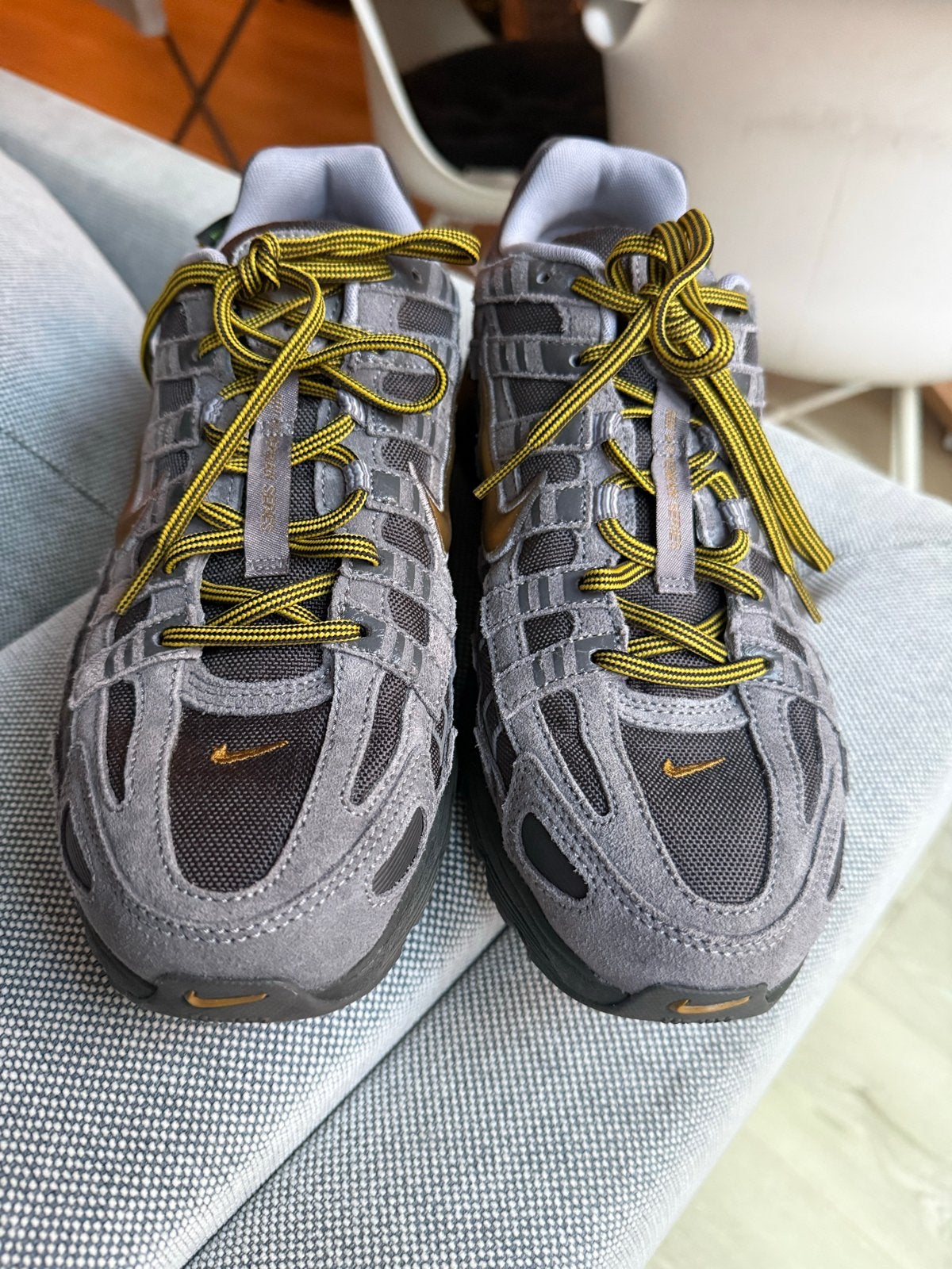Nike P-2000 Premium Cordura - Maat 43, Ophalen of Verzenden, Zo goed als nieuw, Overige kleuren, Sneakers of Gympen