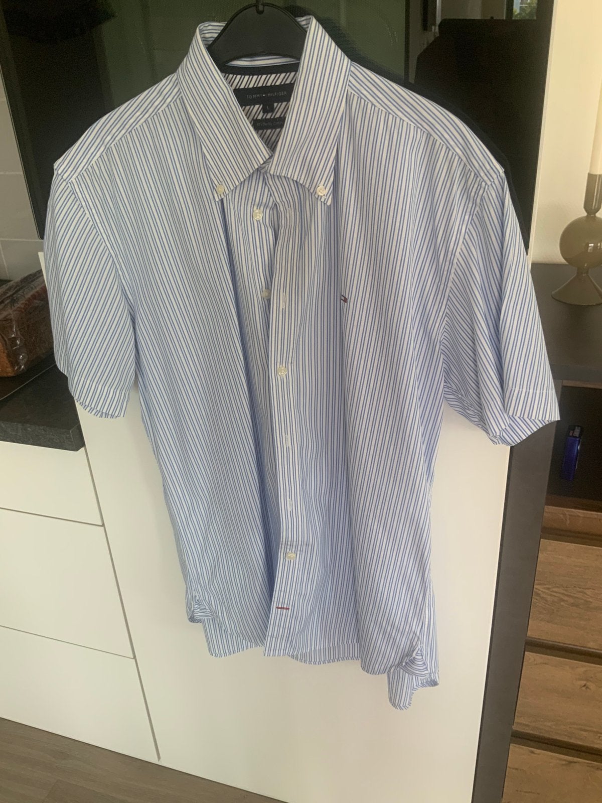 TOMMY HILFIGER hemd mt L klein prijsje, Ophalen of Verzenden, Gedragen, Blauw, Halswijdte 39/40 (M)