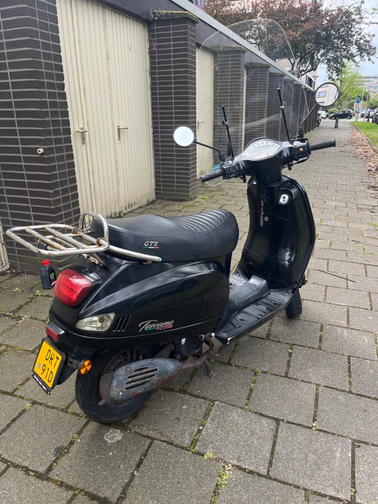 GTS Toscane Bromscooter 2018 - Zwart, Fietsen en Brommers, Brommers | Overige merken, Ophalen, Gebruikt