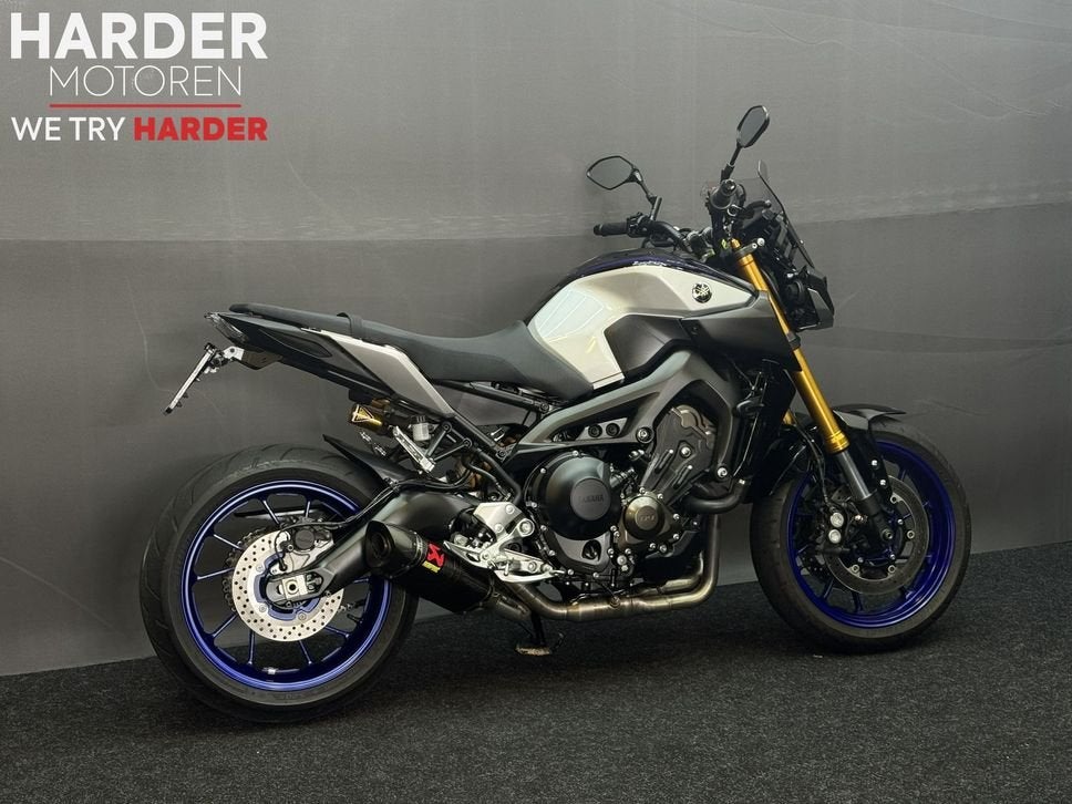 YAMAHA MT 09 SP | SLECHTS 5000KM! | NIEUWSTAAT | AKRAPOVIC, Motorrijbewijs A, Bedrijf, Meer dan 35 kW, YAMAHA