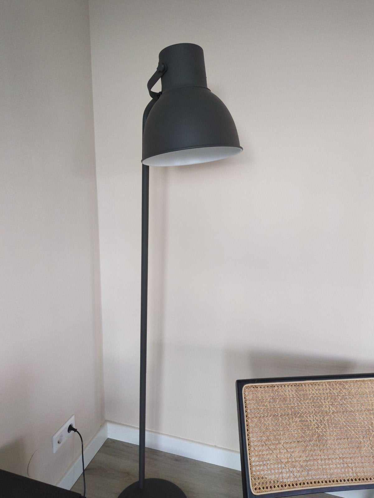 Nette vloerlamp Hektar IKEA, Ophalen, E27 (groot), Zo goed als nieuw, Metaal