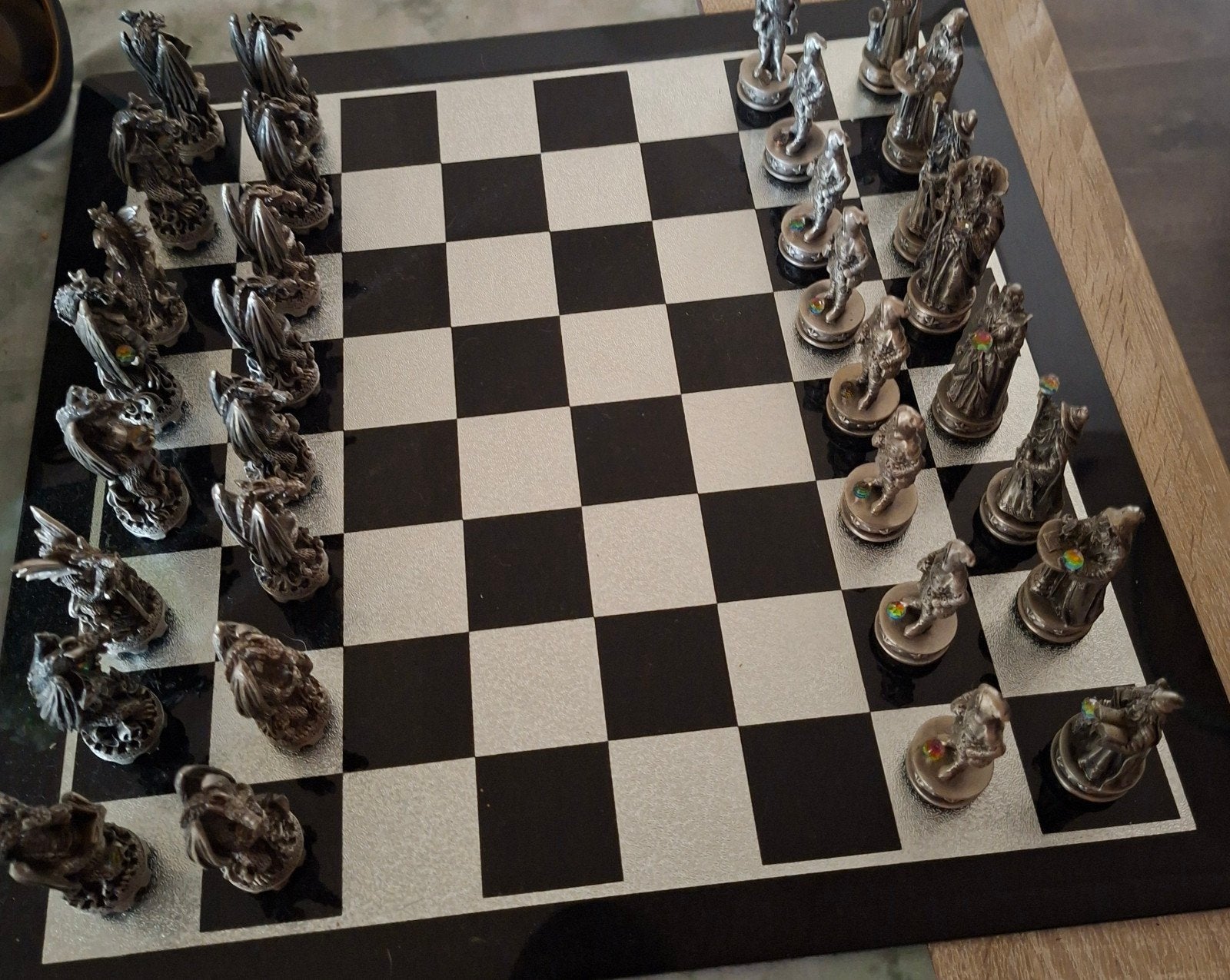 Uniek Schaakbord: Draken vs Tovenaars,, Een of twee spelers, Ophalen, Gebruikt