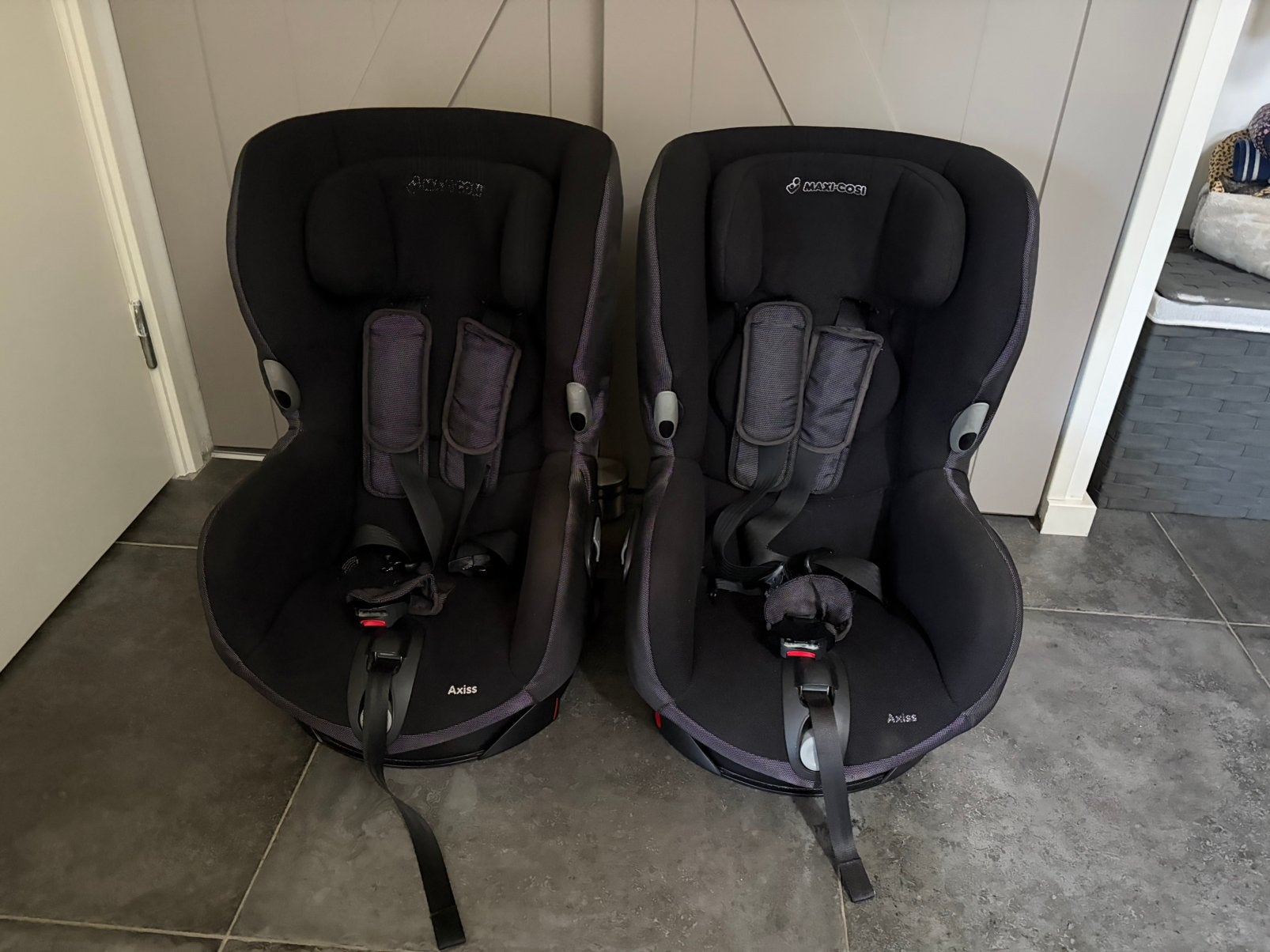 2x autostoelen maxicosi axiss + hoes, Ophalen, 9 t/m 18 kg, Maxi-Cosi, Gebruikt