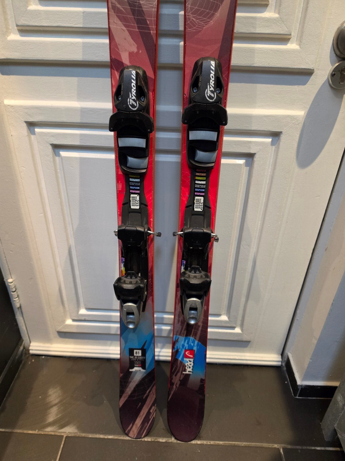 151cm HEAD TWINTIPS FREESTYLE SKIS CADDY, 140 tot 160 cm, Ophalen of Verzenden, Zo goed als nieuw, Carve