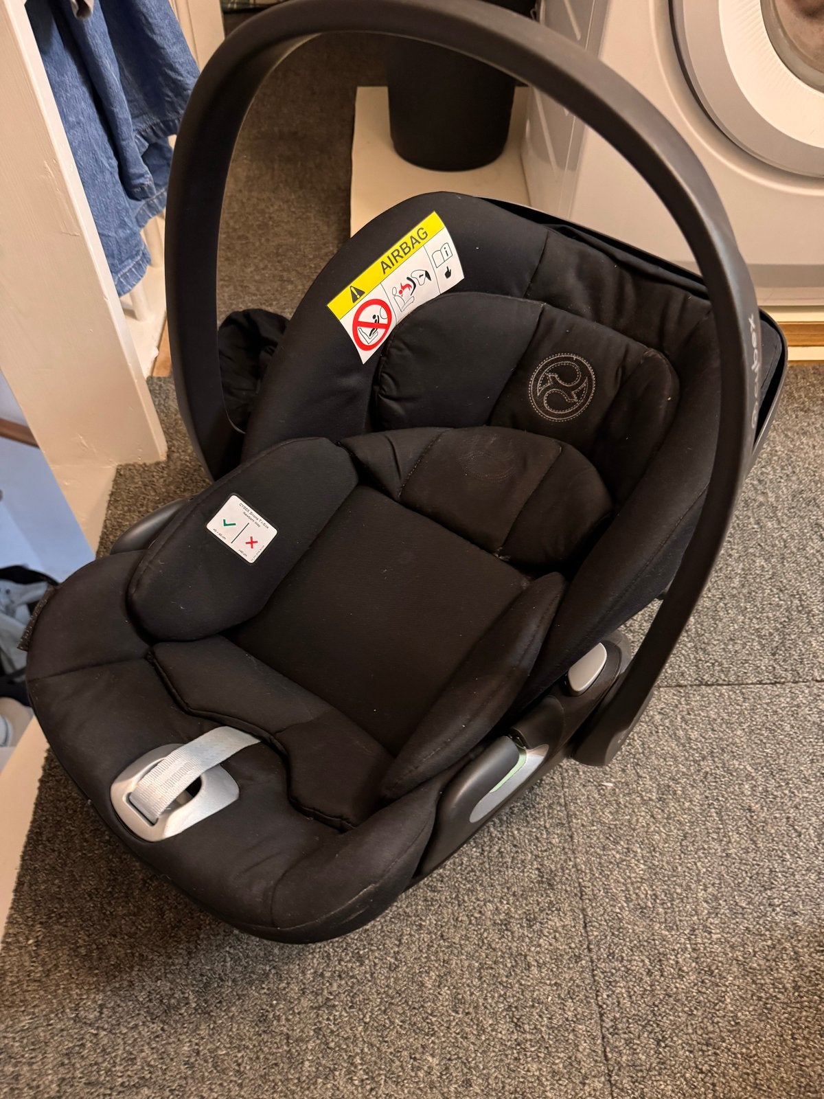 Cybex Aton 5 baby autostoel - Zwart, Autogordel, Zijbescherming, Zo goed als nieuw, 0 t/m 13 kg