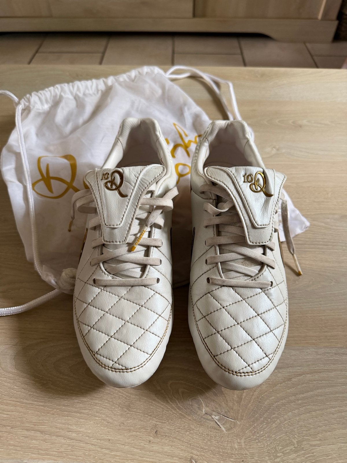 Nike Tiempo Legend R10 voetbalschoenen, Maat XS of kleiner, Ophalen of Verzenden, Gebruikt, Schoenen