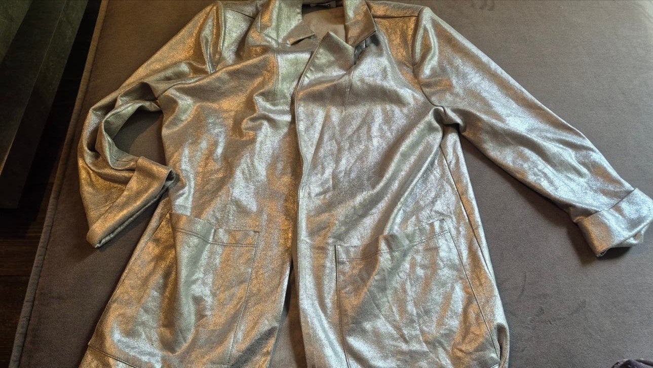 ZOSO zilverkleurige blouse/jasje - nieuw, ZOSO, Maat 42/44 (L), Nieuw, Ophalen of Verzenden