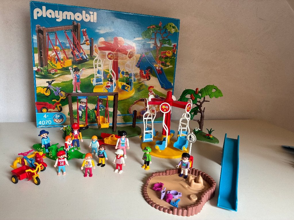 Playmobil Speeltuin 4070, Kinderen en Baby's, Speelgoed | Playmobil, Complete set, Overige typen, Ophalen of Verzenden, Zo goed als nieuw