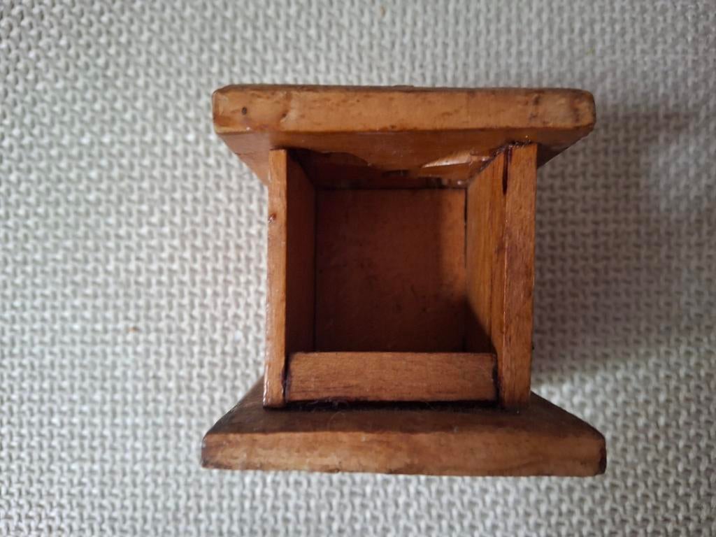 Vintage Miniatuur 8Stoofje, Ophalen