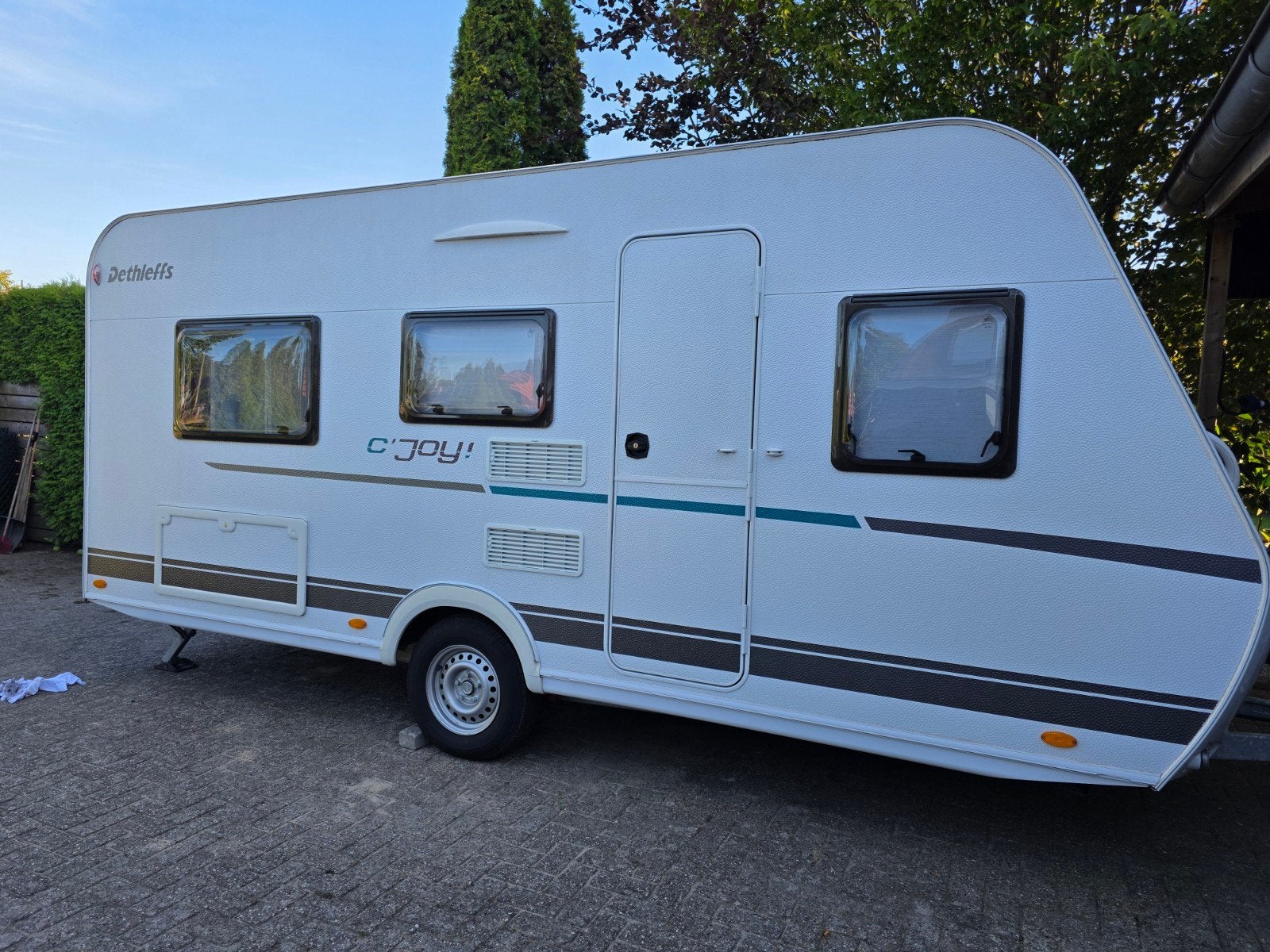 Dethleffs C'Joy 460 EL - Compacte en complete caravan, Caravans en Kamperen, Kleine zit, Particulier, Dethleffs, 5 tot 6 meter
