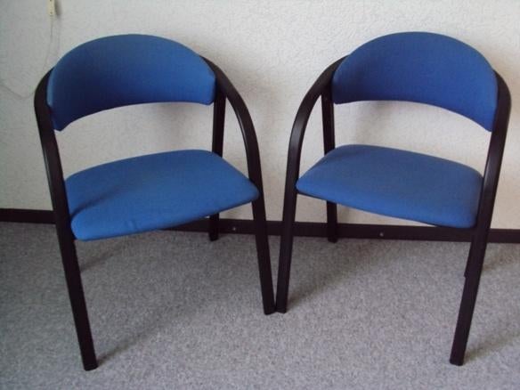 2 moderne bureaustoelen projectmeubel vergaderstoelen blauw, Ophalen, Zo goed als nieuw, Blauw, Bureaustoel