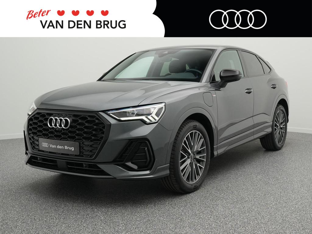 Audi Q3 Sportback S-Line 45 TFSI e 245 PK | LED | 360 Camera, Gebruikt, Leder en Stof, Hybride Elektrisch/Benzine, 13 kWh