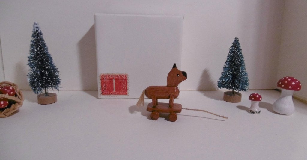 Oud houten paard speelgoed miniatuur paardje pop poppenhuis, Verzenden, Poppenhuis