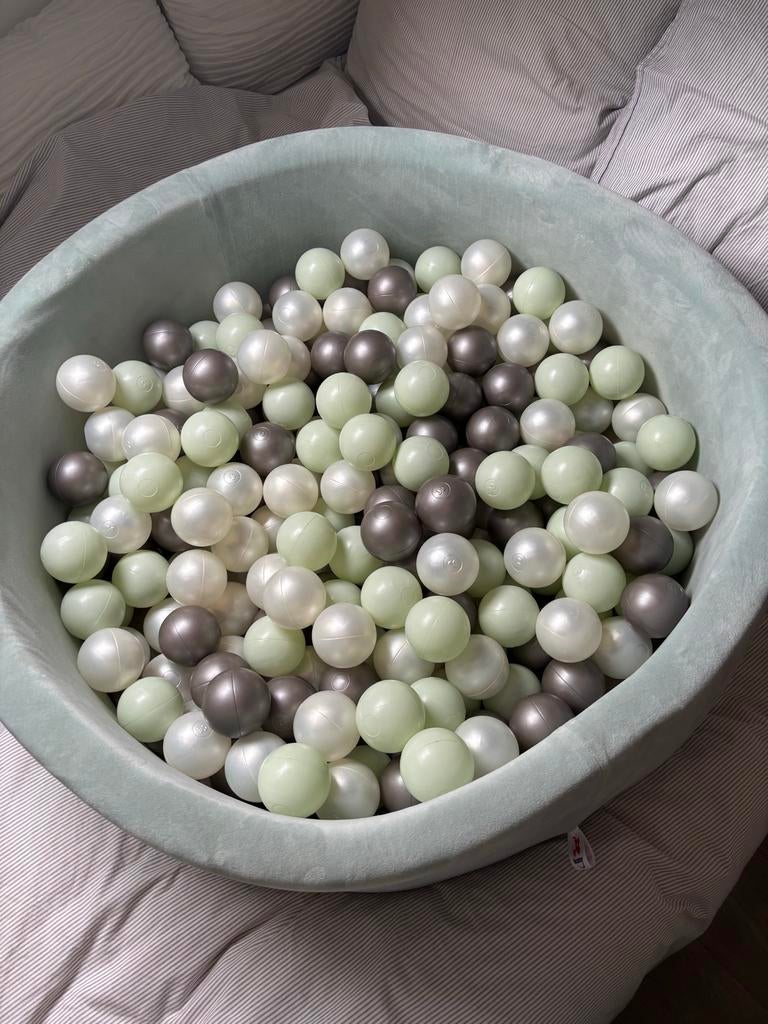 Ballenbak met ballen - mintgroen, Kinderen en Baby's, Speelgoed | Babyspeelgoed, Ophalen, Zo goed als nieuw, Overige typen