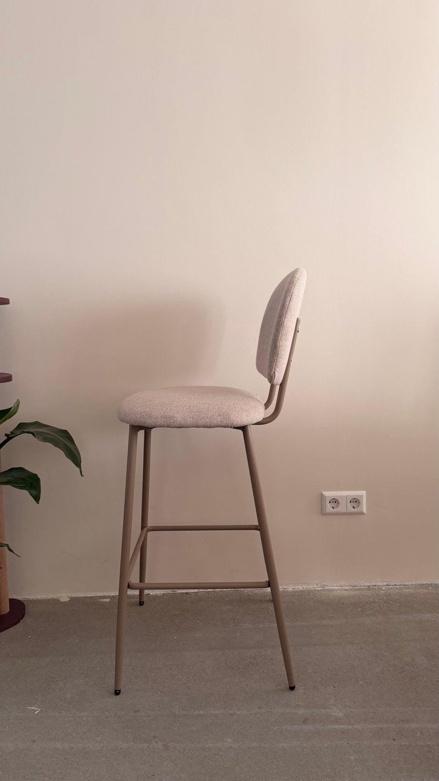 Beige barkruk - Zithoogte 70cm, 60 tot 90 cm, Nieuw, Ophalen of Verzenden, 1 kruk