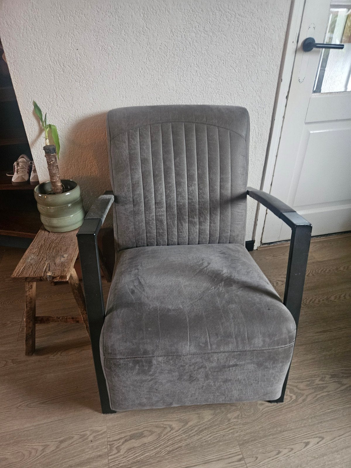 Grijze loungestoel/ fauteuil, Huis en Inrichting, Ophalen, 75 tot 100 cm, 50 tot 75 cm
