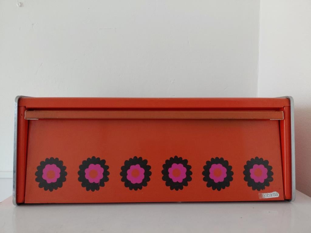 Leuke retro broodtrommel met klapdeksel van Brabantia, Antiek en Kunst, Antiek | Keukenbenodigdheden, Ophalen of Verzenden