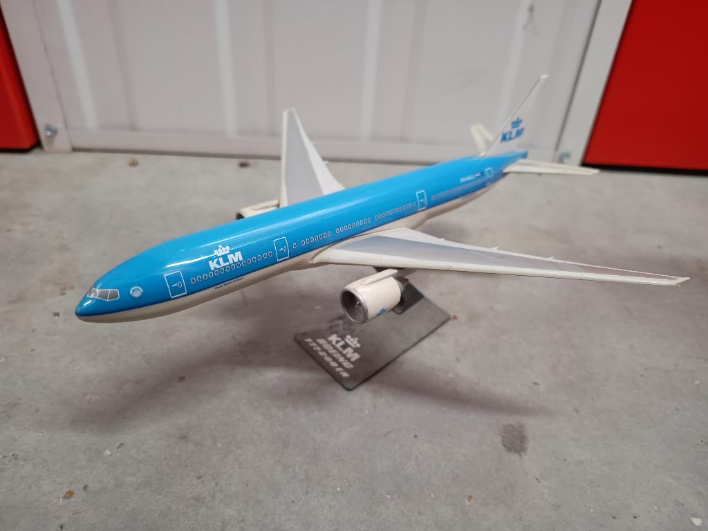 KLM schaalmodel Boeing 777-200, Ophalen of Verzenden, Zo goed als nieuw, Schaalmodel