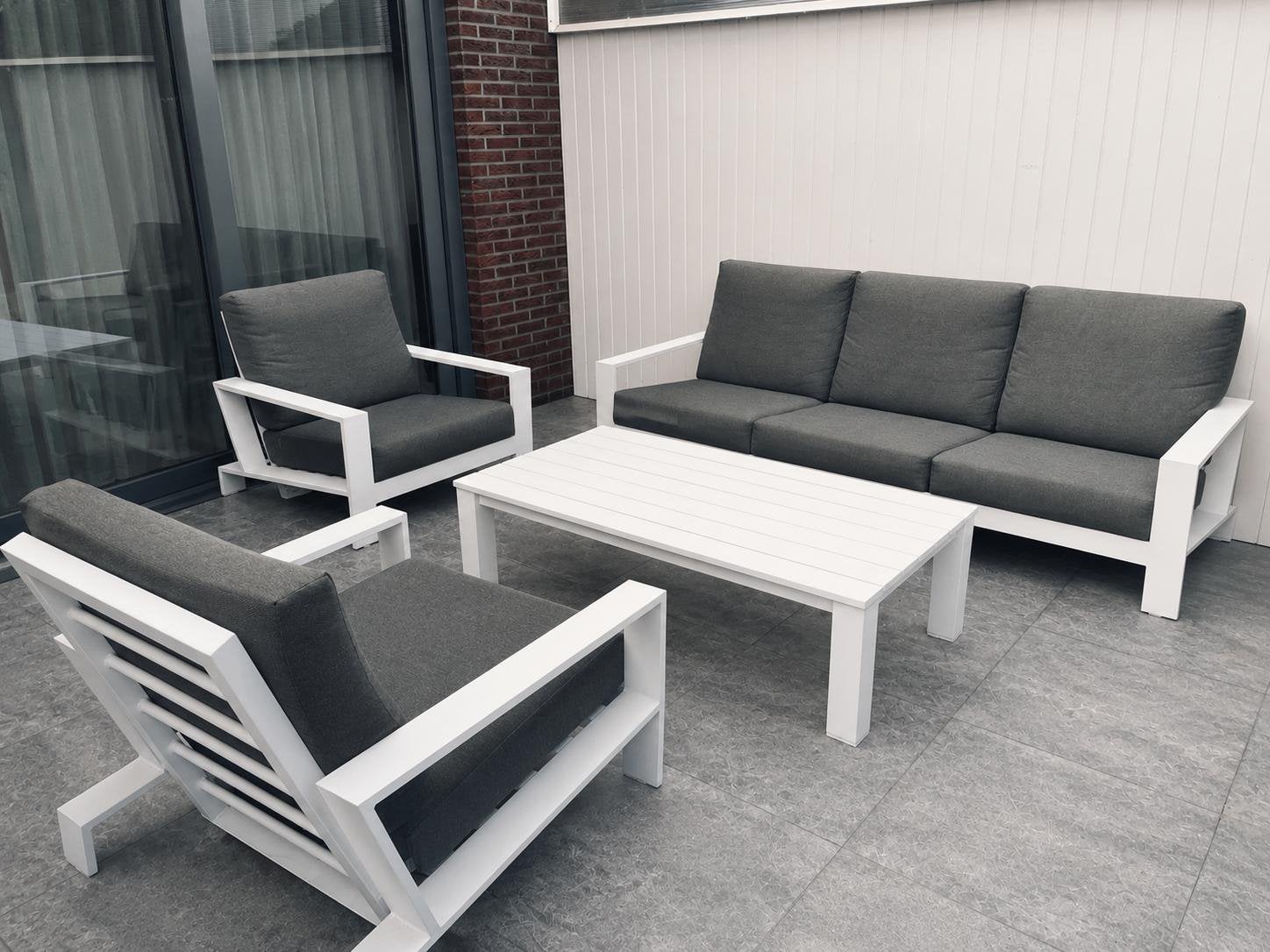 Bank en verstelbare stoelen tuin, Ophalen, Zo goed als nieuw, Bank