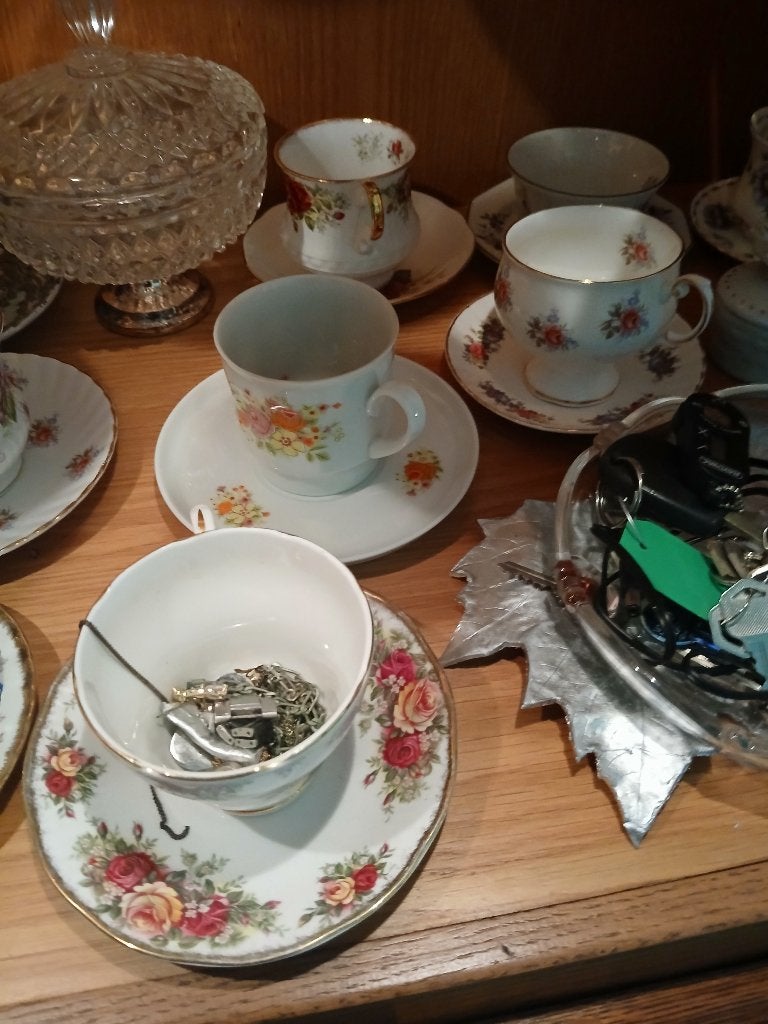 Kop en schotels royal albert, Klassiek, Ophalen of Verzenden, Zo goed als nieuw, Kop(pen) en/of Schotel(s)
