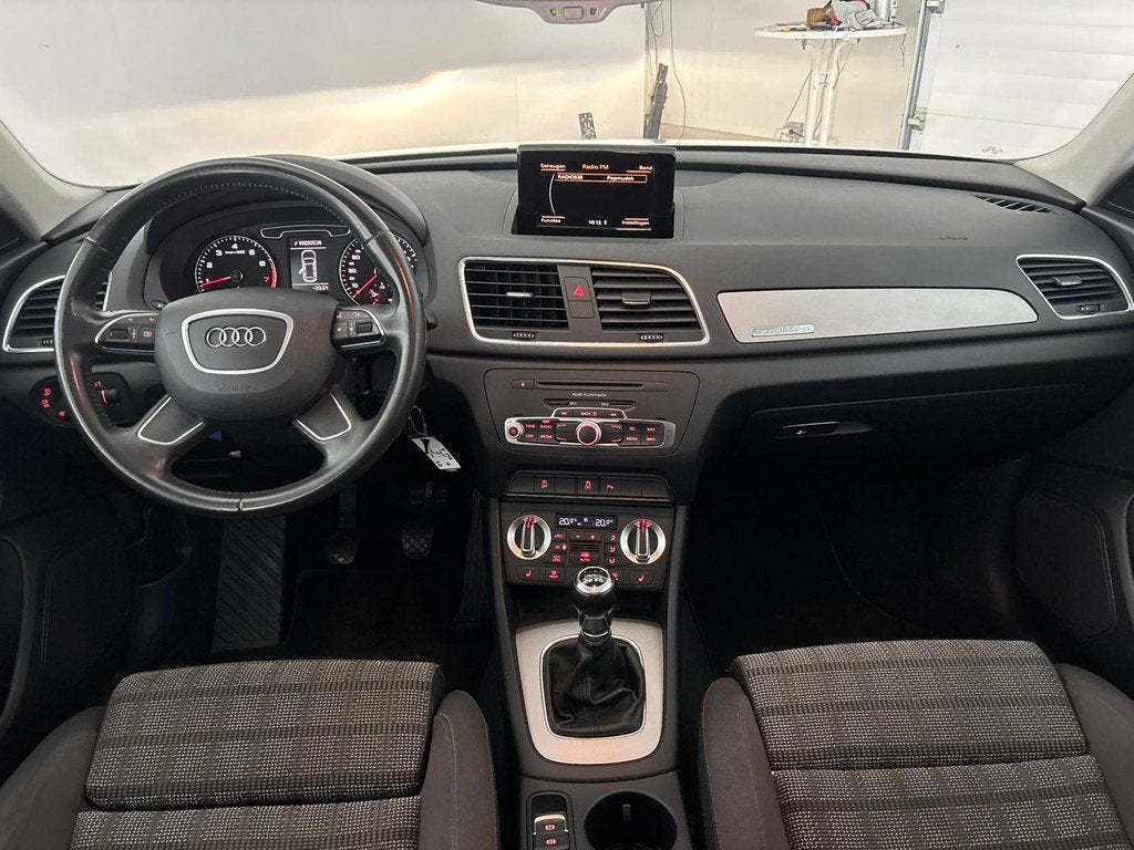 Audi Q3 2.0 TFSI quattro S Edition | CLIMATE CONTROL | STOEL, Euro 5, Stof, 4 cilinders, 1984 cc