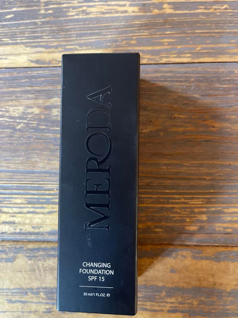 Meroda changing foundation NIEUW, Sieraden, Tassen en Uiterlijk, Uiterlijk | Cosmetica en Make-up, Ophalen of Verzenden, Nieuw