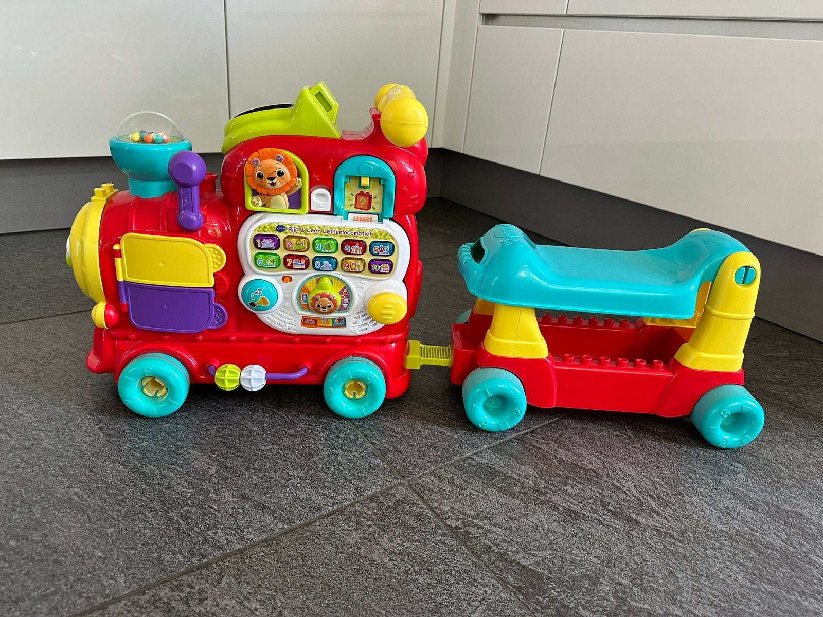Vtech rijd en leer letterlocomotief / trein, Kinderen en Baby's, Speelgoed | Vtech, Ophalen, Gebruikt, 6 maanden tot 2 jaar