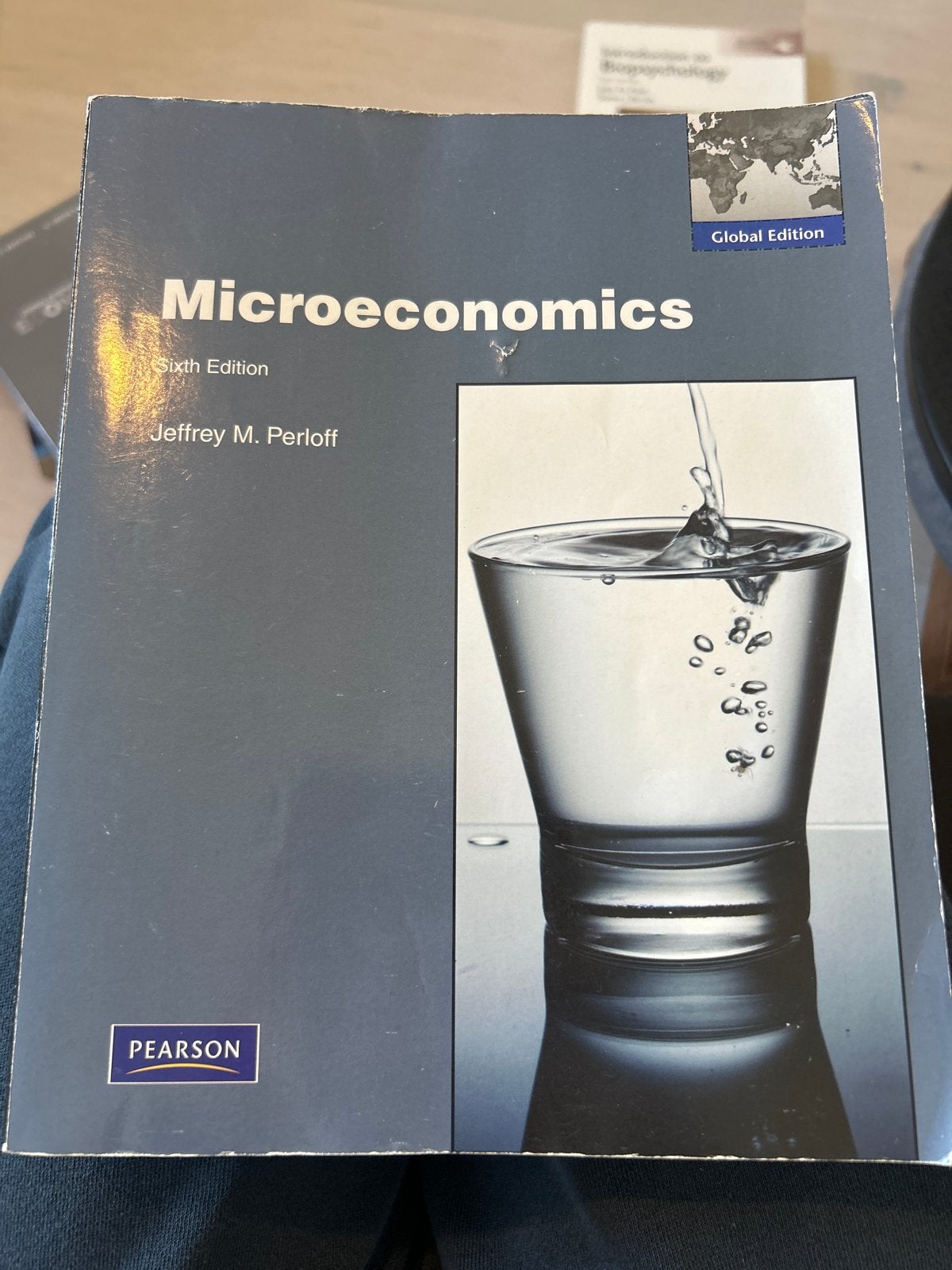Microeconomics - Jeffrey M. Perloff (Global Edition), Boeken, Ophalen of Verzenden, Gamma, Gelezen, WO