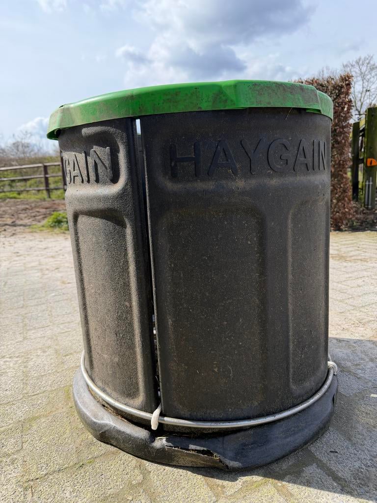 Hay gain forager slow feeder - goede conditie, Dieren en Toebehoren, Paarden en Pony's | Overige Paardenspullen, Ophalen of Verzenden