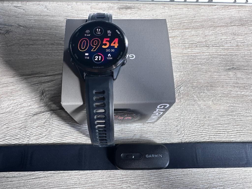 Garmin Forerunner 570 + HRM 200 hartslagband, Zwart, Garmin, Ophalen of Verzenden, Zo goed als nieuw