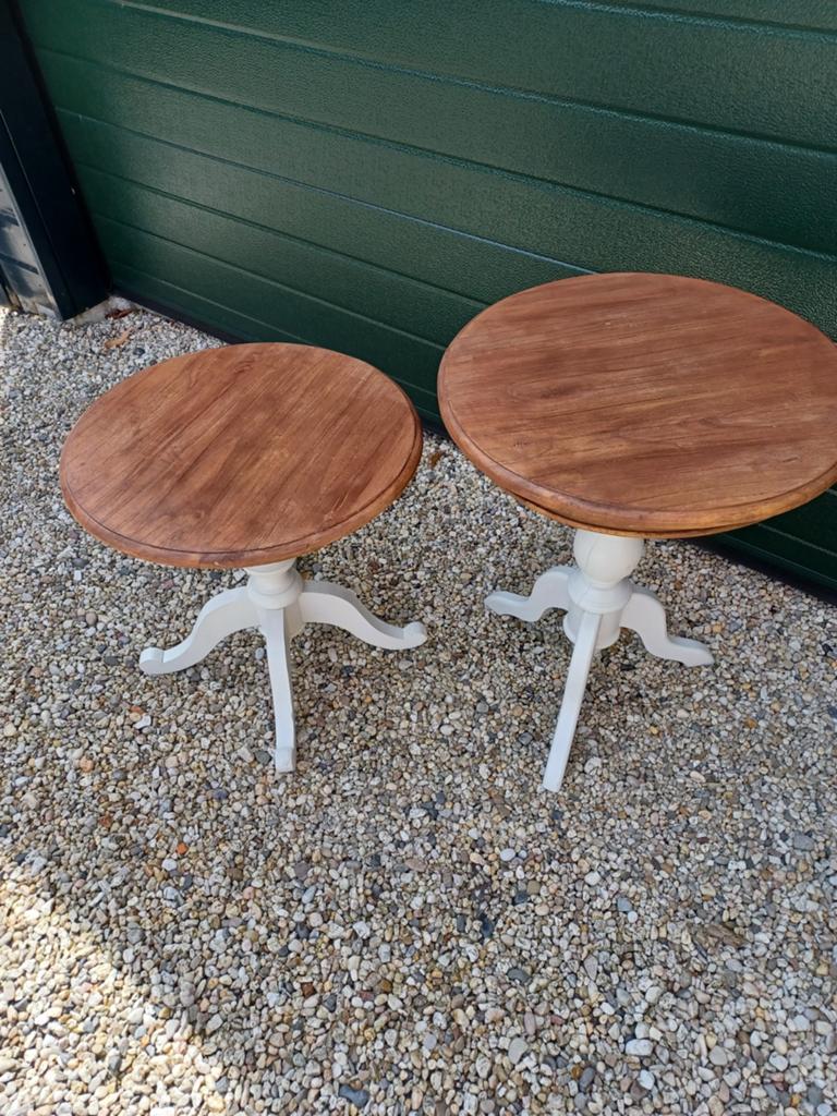 2leuke brocante bijzettafeltjes, Huis en Inrichting, Tafels | Bijzettafels, Minder dan 55 cm, Gebruikt, Rond, Ophalen