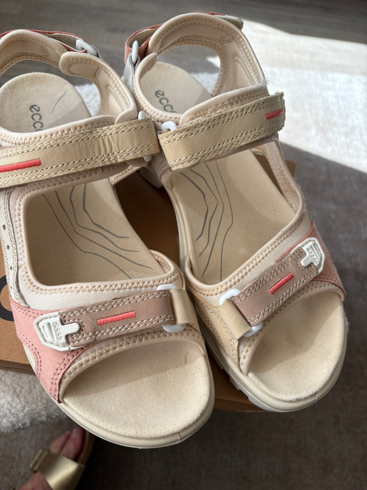 Ecco offroad sandalen maat 42, Kleding | Dames, Schoenen, Beige, Zo goed als nieuw, Wandelschoenen, Ophalen of Verzenden
