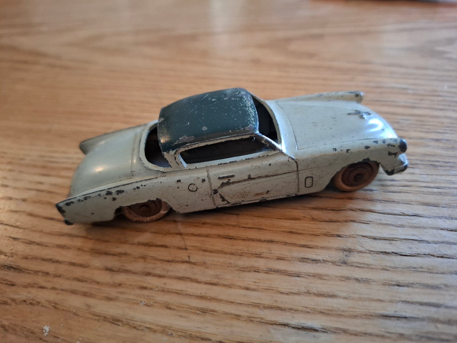 Dinky toys 24Y Studebaker commander, Hobby en Vrije tijd, Modelauto's | 1:43, Ophalen of Verzenden, Auto, Dinky Toys