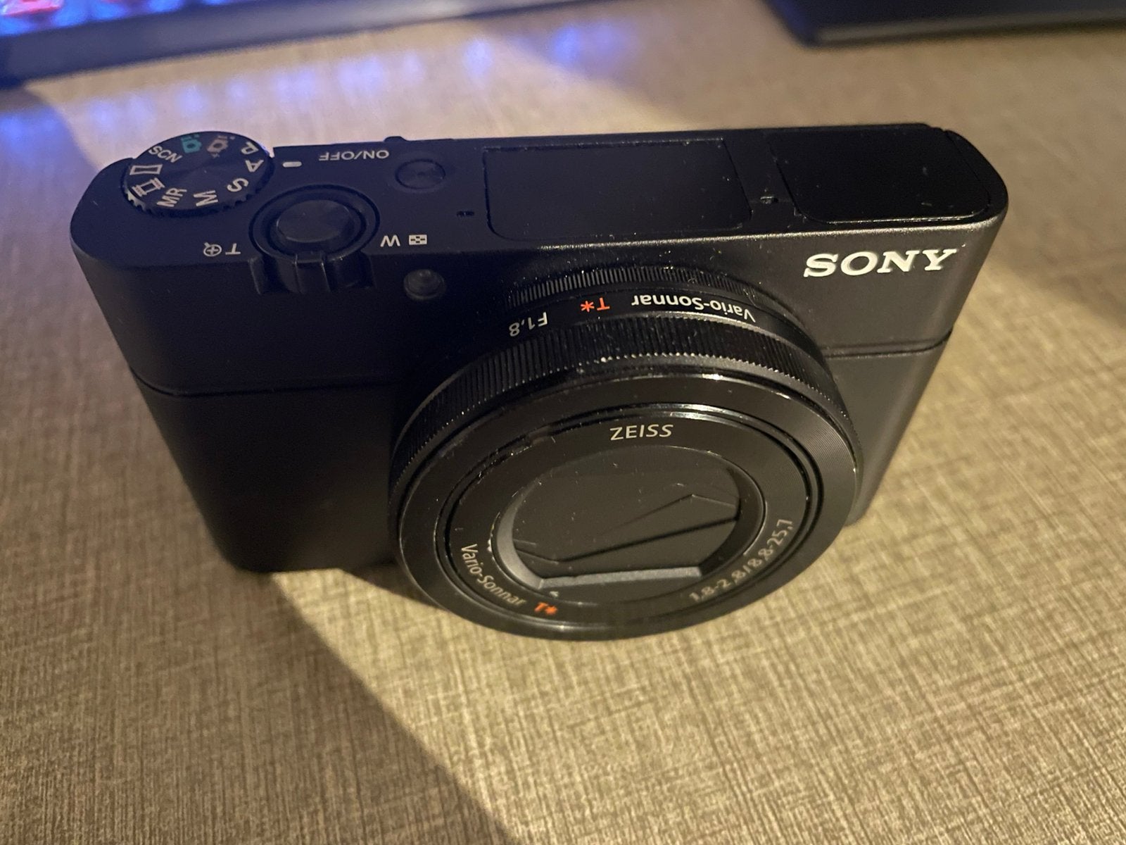 Sony RX100 III Compact Camera DSC-RX100M3, Compact, Ophalen of Verzenden, Zo goed als nieuw, Sony