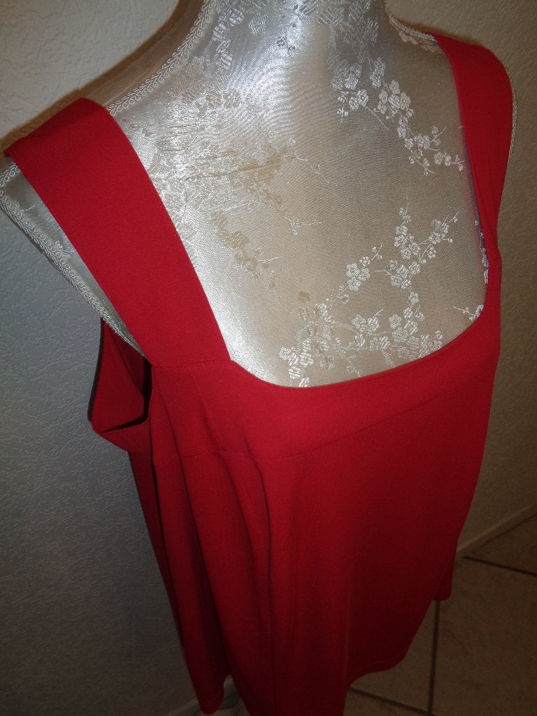 elena grunert valt als XL oksel tot oksel 60 cm, Kleding | Dames, Maat 46/48 (XL) of groter, Ophalen of Verzenden, Zonder mouw