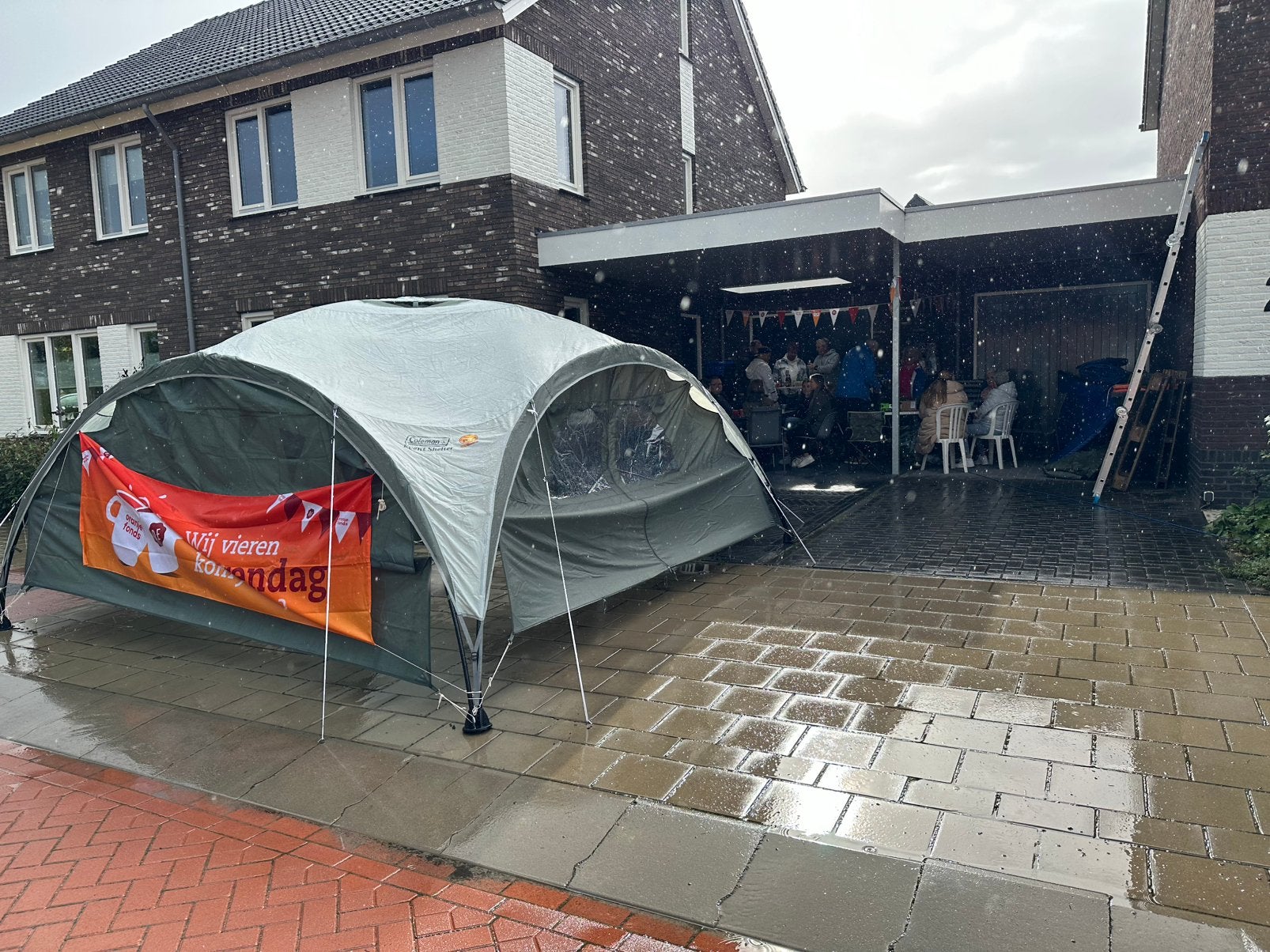 Coleman event shelter partytent met 4 zijwanden 3.65m, Ophalen, Zo goed als nieuw