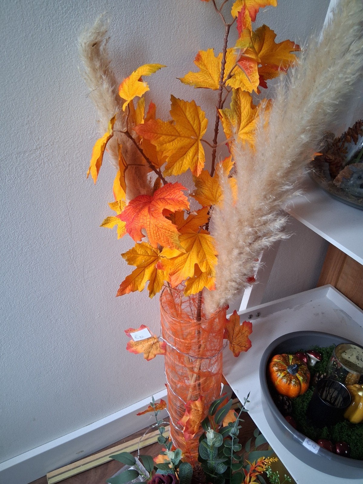 Decoratieve vaas met herfstbladeren en pluimen, Ophalen, Inclusief decoratie, Oranje, Glas