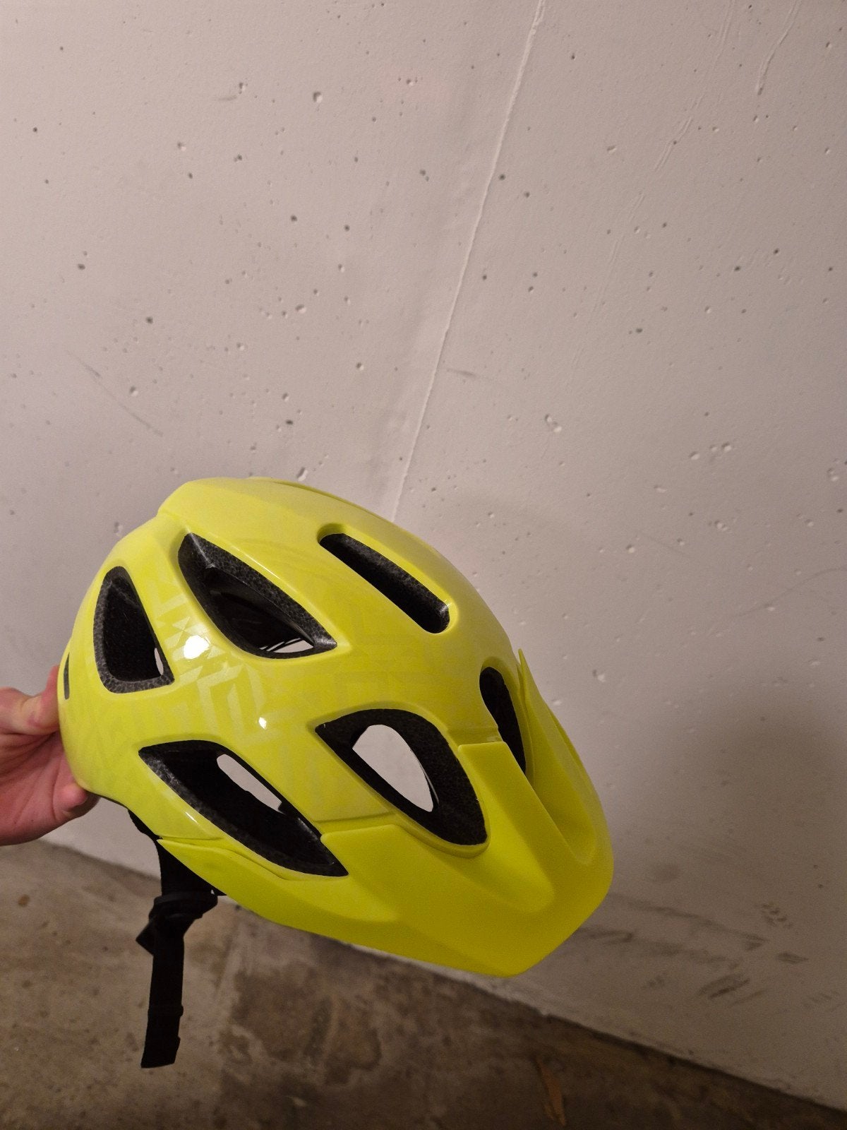 Bontrager Tyro Fietshelm - Geel, Ophalen, Gebruikt, Jongen of Meisje, Overige maten
