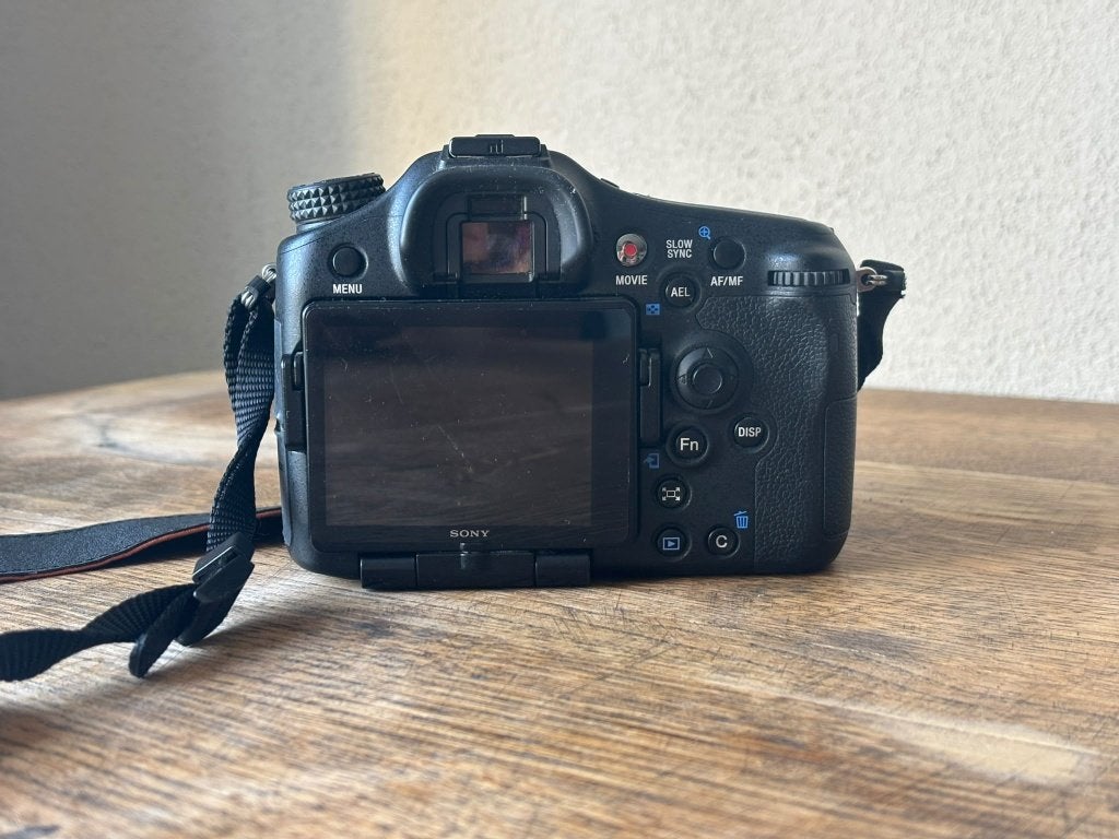Foto 17 van Sony A77 II + Sony DT 16-50 + Tamron 18-270mm — complete set
