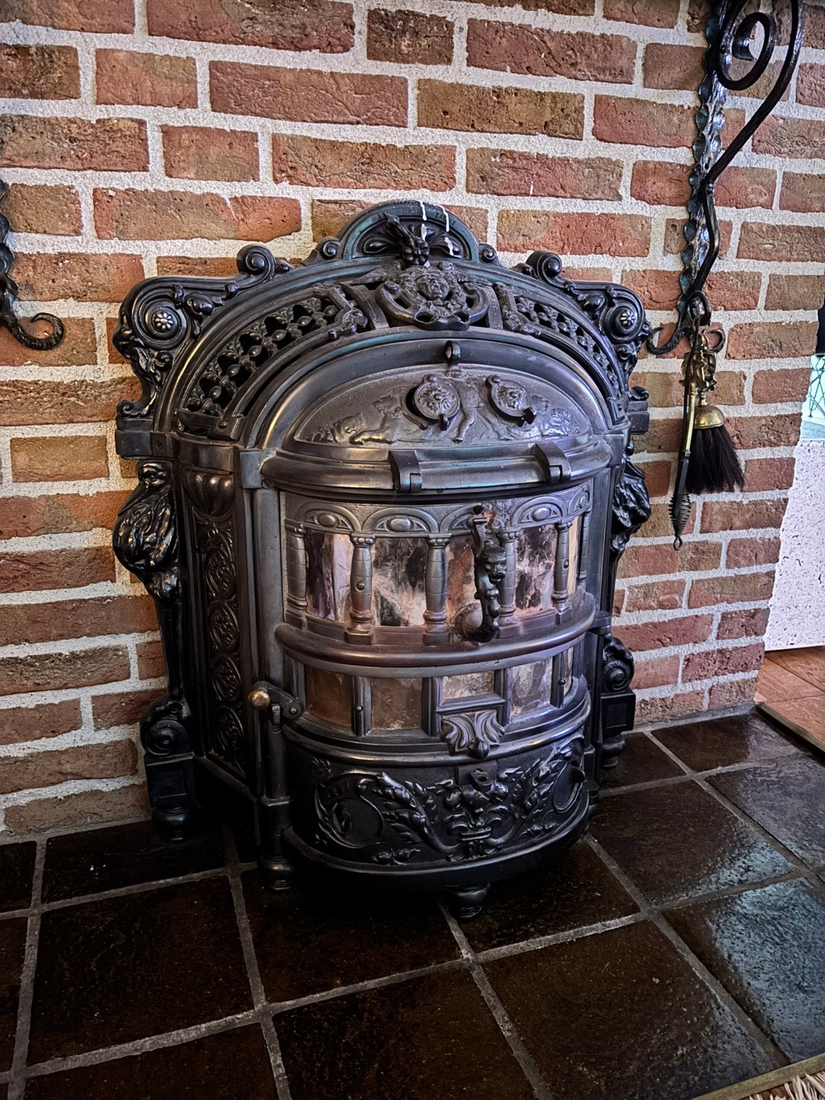 De Coquette, antiek gietijzeren kolenkachel van E.M. Jaarsma, Ophalen, Gebruikt, Overige brandstoffen, Vrijstaand