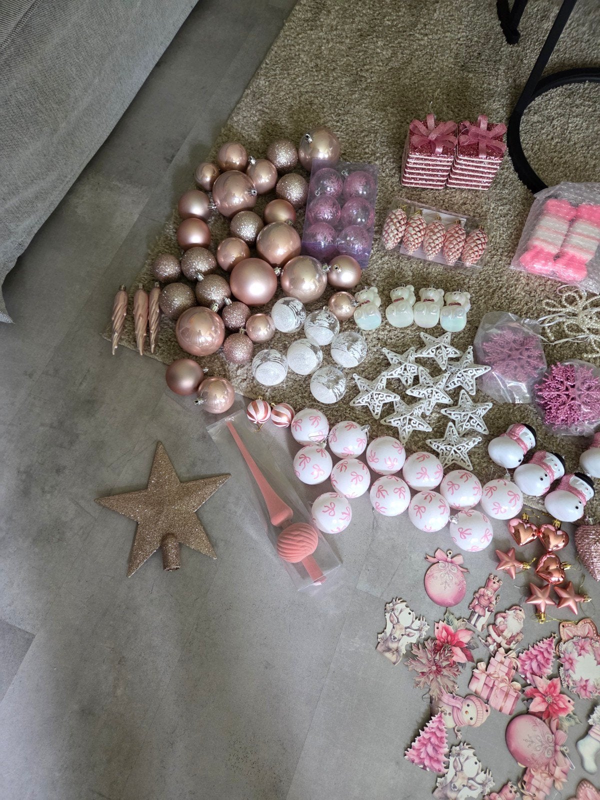 roze kerstballen, Ophalen, Nieuw